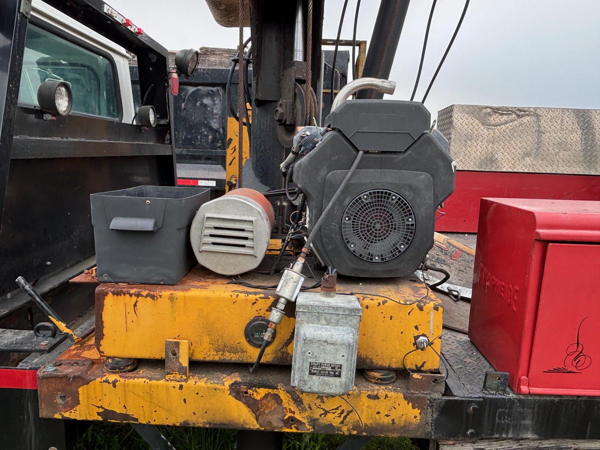 1998 INTERNATIONAL 4700 - Image 16